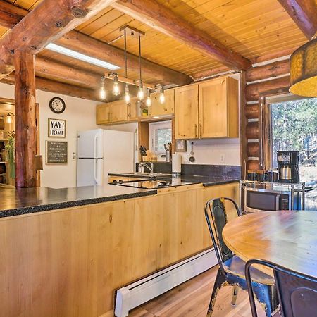 Classic Colorado Log Home With Mountain Views! Florissant Eksteriør bilde
