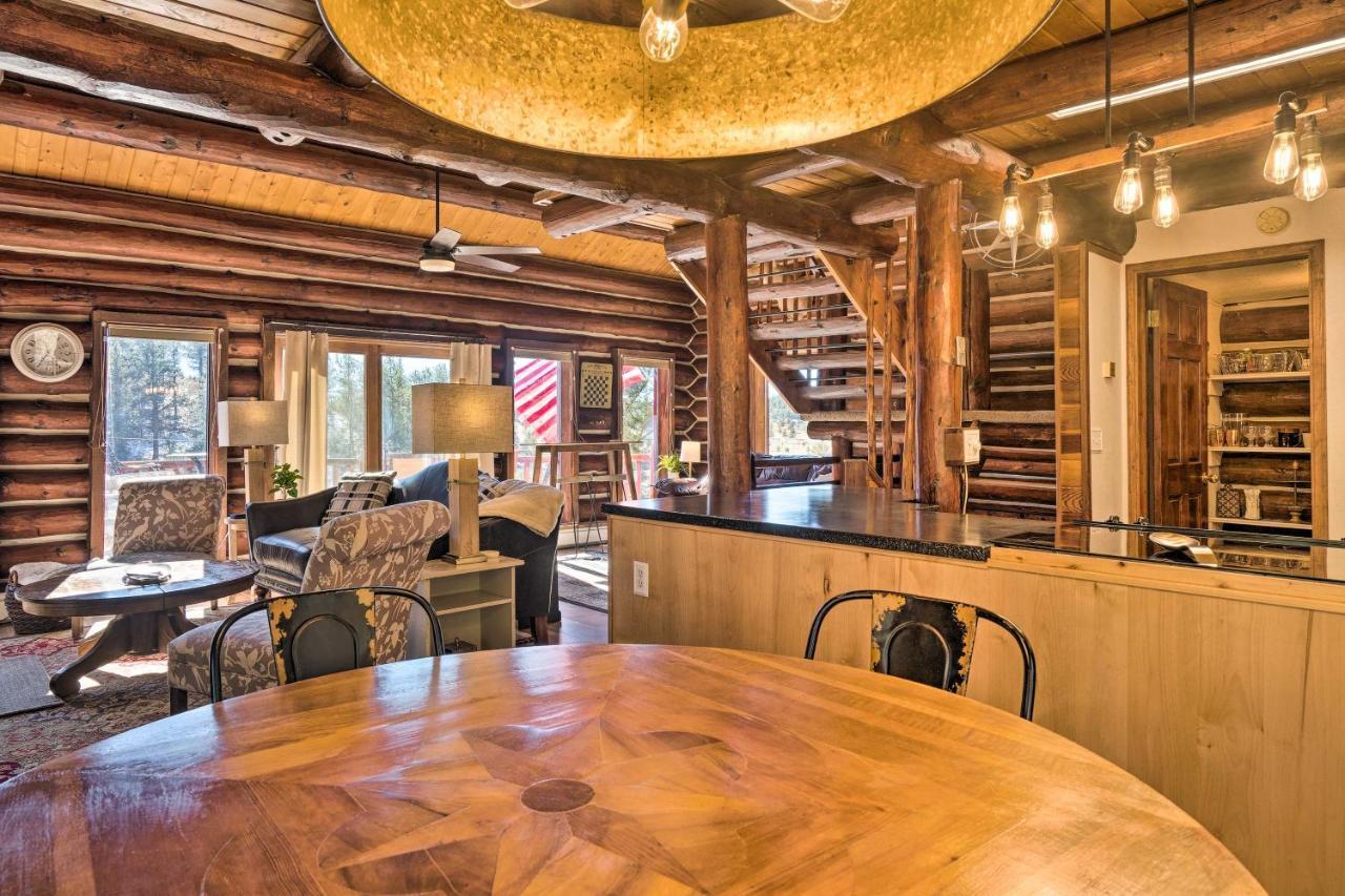 Classic Colorado Log Home With Mountain Views! Florissant Eksteriør bilde